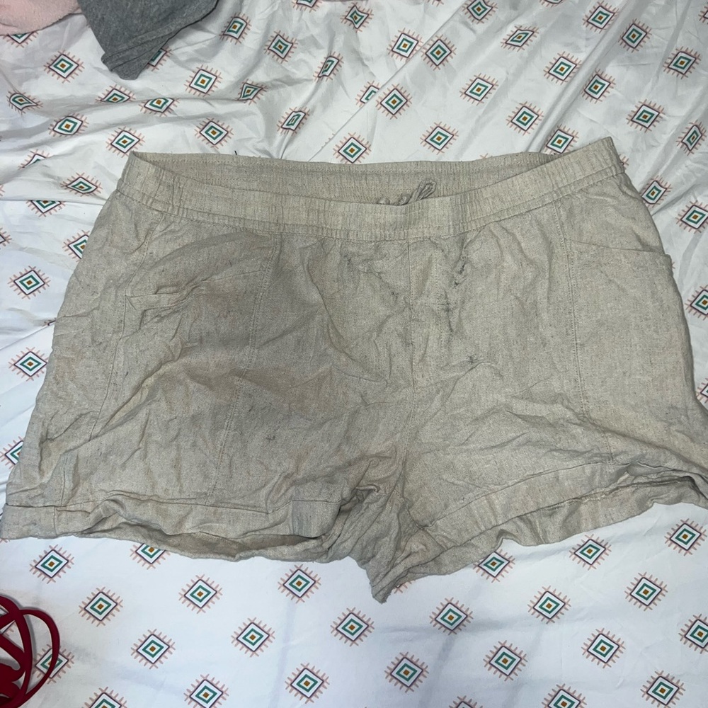 Old Navy Linen shorts